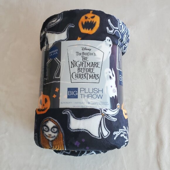 The Nightmare‎ Before Christmas Oversized Big Plush Throw Blanket 5ft. x 6ft. - Picture 2 of 4